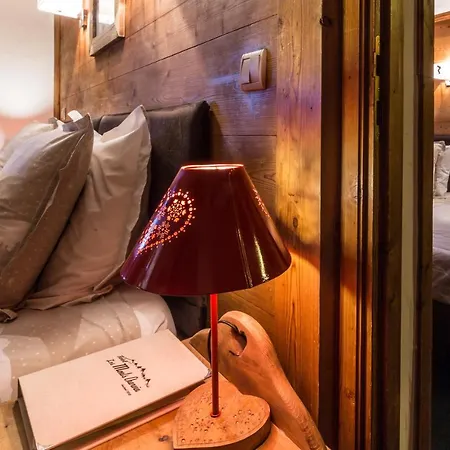 Hotel Les Monts Charvin 3*