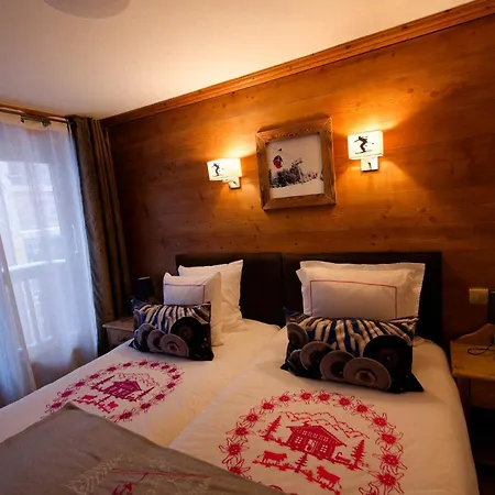 ليس مونت شارفين