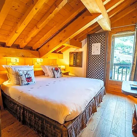 Hotel Les Monts Charvin 3*