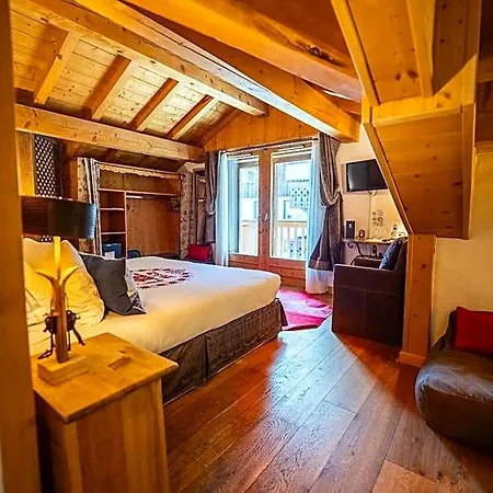호텔 Les Monts Charvin 3*