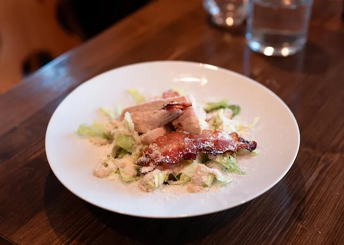 Hotel Les Monts Charvin 3*