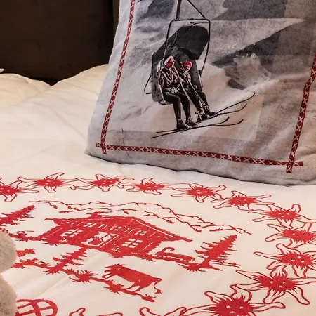 Hotel Les Monts Charvin 3*