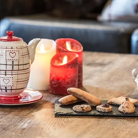 Hotel Les Monts Charvin 3*